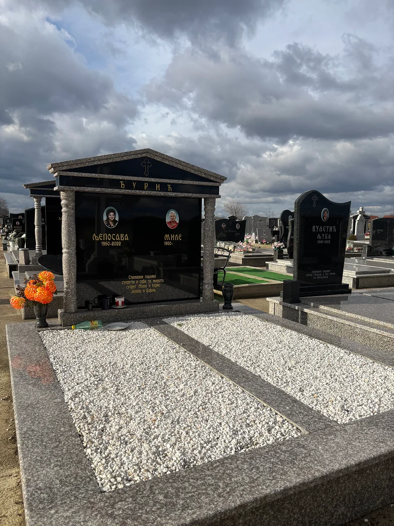 Spomenik - profesionalna izrada 9