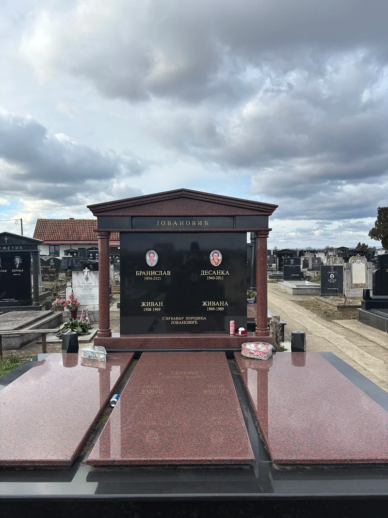 Spomenik - profesionalna izrada 11